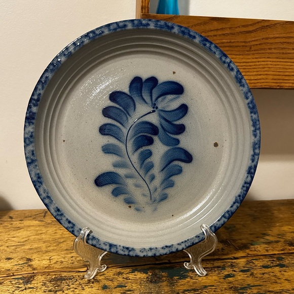 Artistic Blue Salt Glaze Floral Pie Plate - Picture 3 of 10